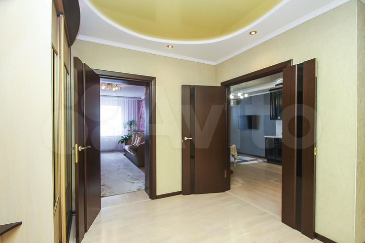 2-к. квартира, 71 м², 7/10 эт.