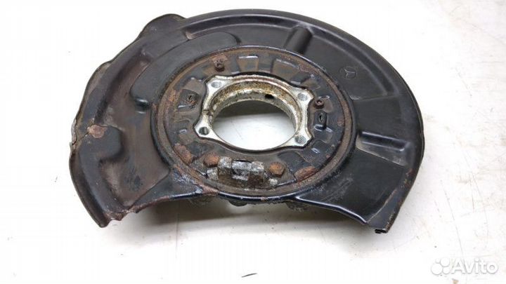 Кулак поворотный задний правый Mercedes-Benz E