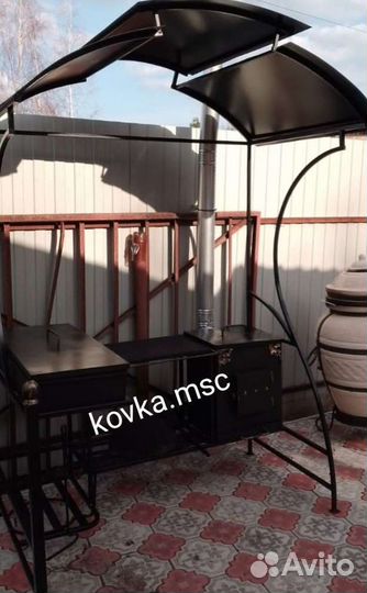 Мангал с крышей