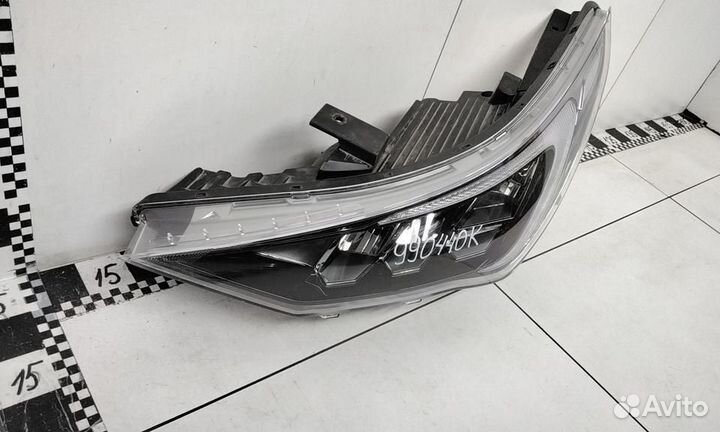 Фара левая Hyundai Solaris 2 Restail LED