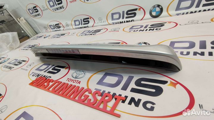 Спойлер Наверх Prado 150 С подсветкой Silver