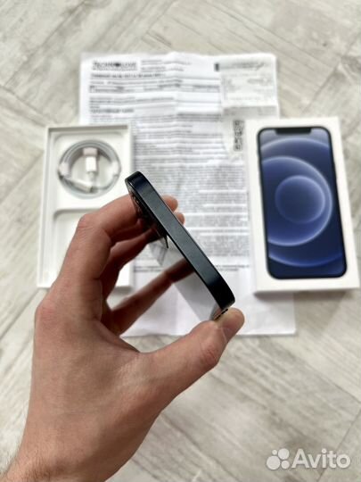 iPhone 12, 64 ГБ