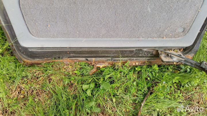 Левая сдвижная дверь Chrysler Voyager III 1998 г.в