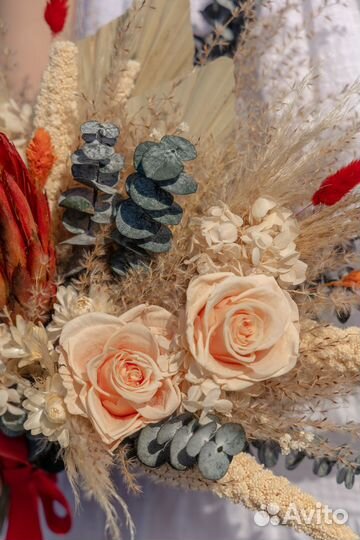 Свадебный букет из сухоцветов в стиле бохо