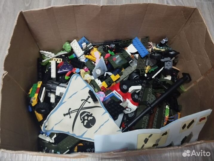 Lego коробка