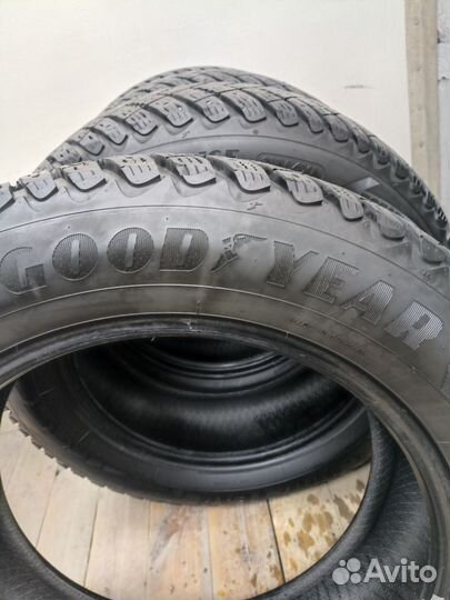 Goodyear Ultragrip Ice Arctic 225/60 R17 103T