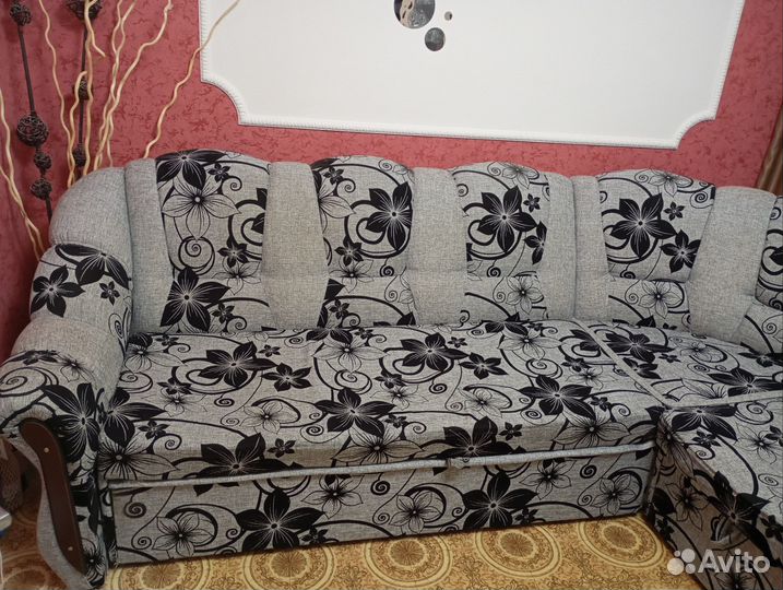 Угловой диван бу