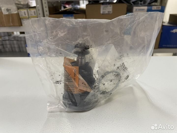 Шаровая опора Верхняя Chevrolet Tahoe 2000-2006