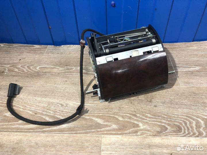 Информационный дисплей Audi A8 D3