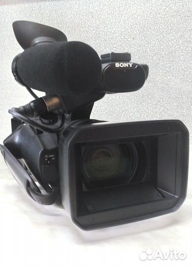 Видеокамера Sony HXR NX-5E