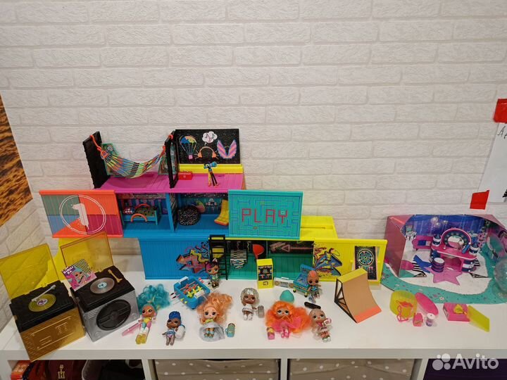 Дом комплект с куклами Лол все оригинал
