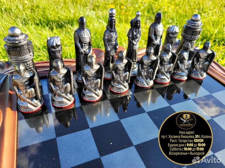 Шахматы подарочные в ларце 