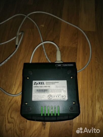 Модем dial-up Zyxel UNO