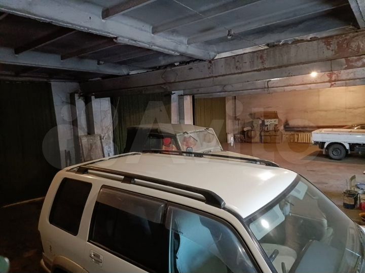 Машиноместо, 30 м²