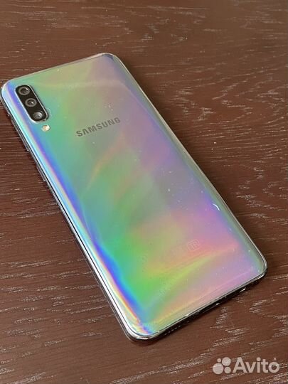 Samsung Galaxy A50, 4/64 ГБ