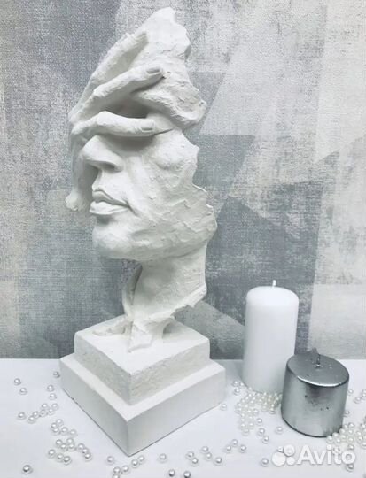 Статуэтка Молчание