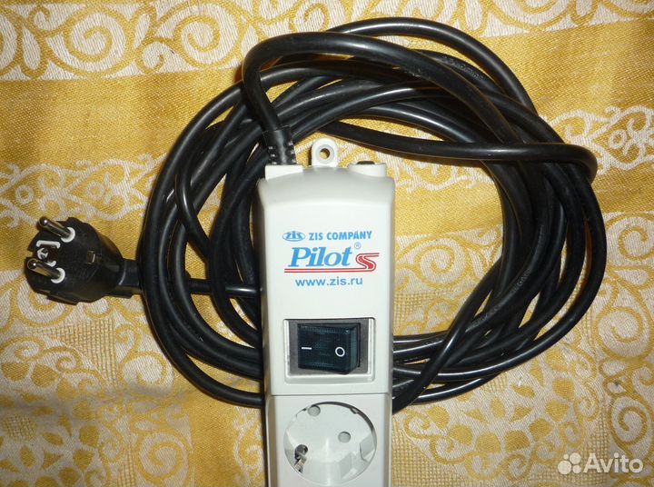 Удлинитель сетевой фильтр Pilot S. 5 м. 6 розеток