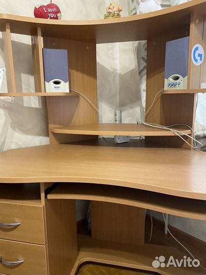 Компьютерный стол