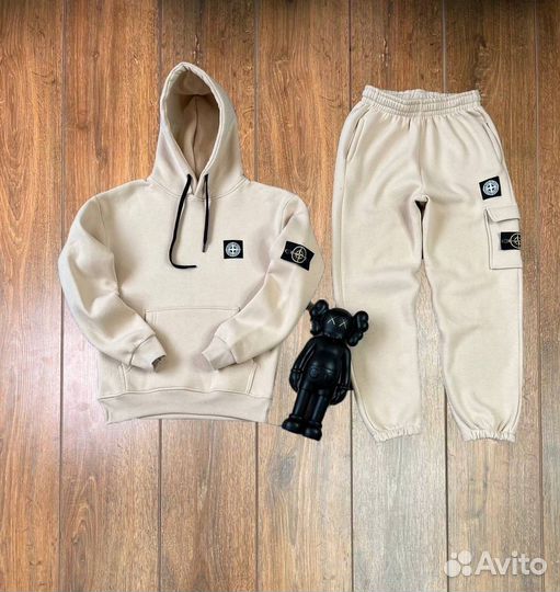 Спортивный костюм stone island
