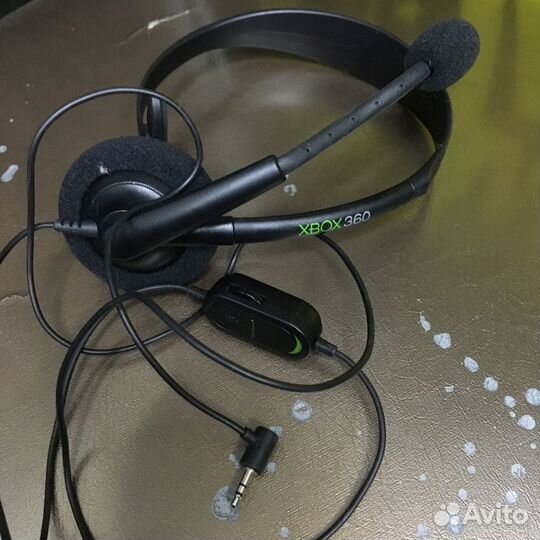 Нашники гарнитура и провода на X-Box 360