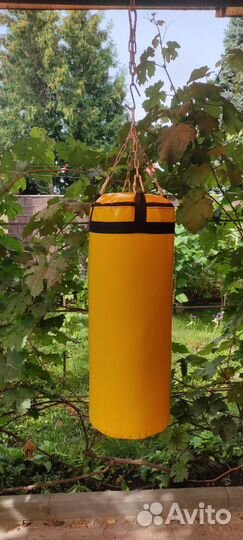 Боксерские мешки (груши) с хранения
