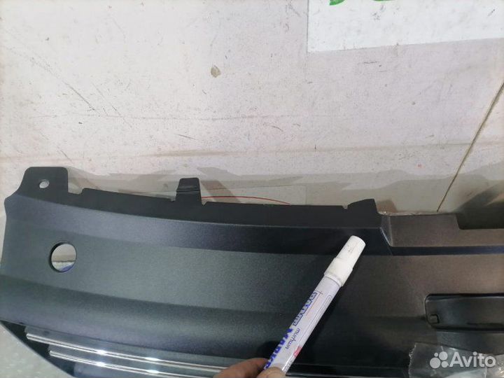 Решетка радиатора передняя Volkswagen Polo