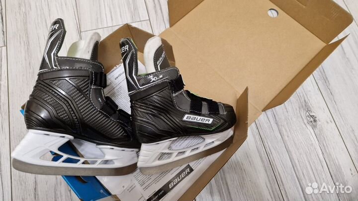 Хоккейные коньки bauer