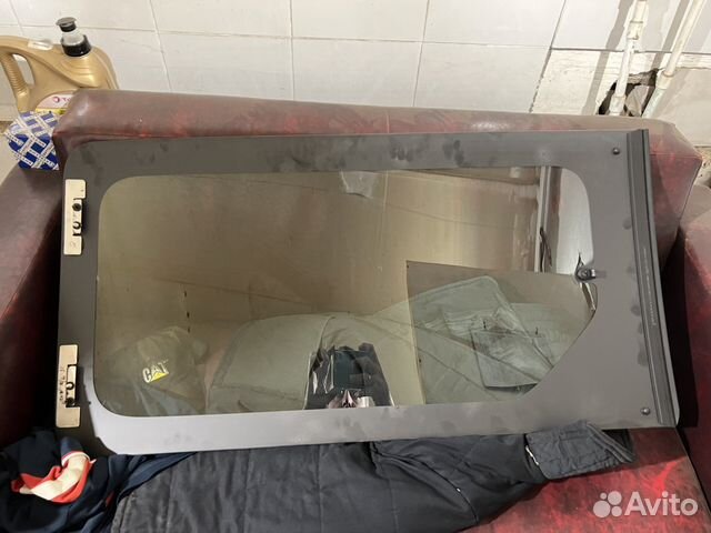 Стекло сдвижной двери правой Хендай старекс