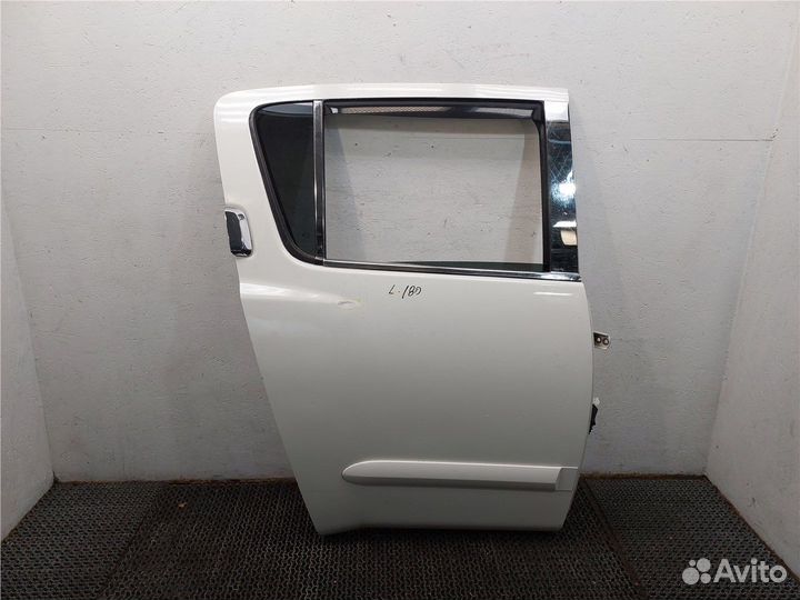 Замок двери Nissan Armada, 2004