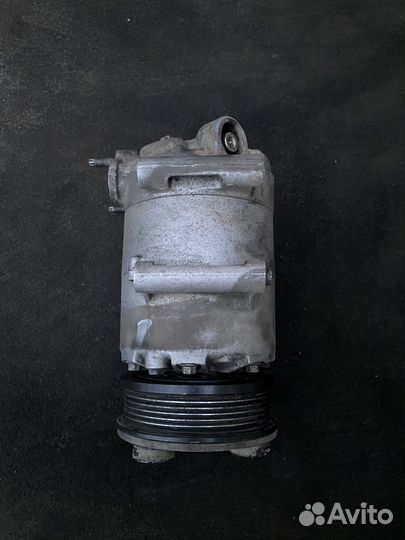 Компрессор кондиционера Ford Mondeo 2.0