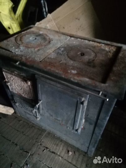 Печь отопительно варочная бу