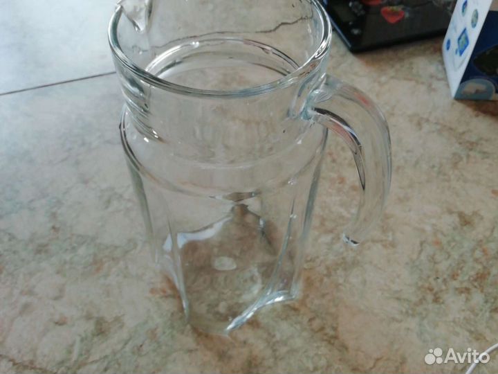 Кувшин 2 л с крышкой