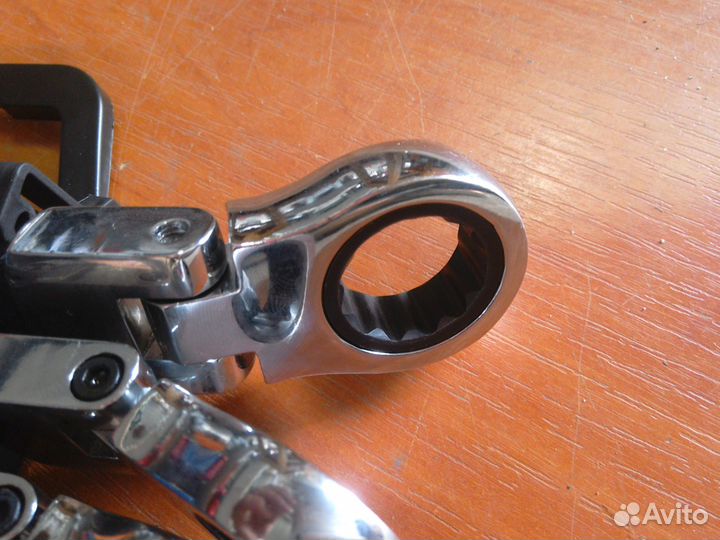 Ключи трещоточные поворотные