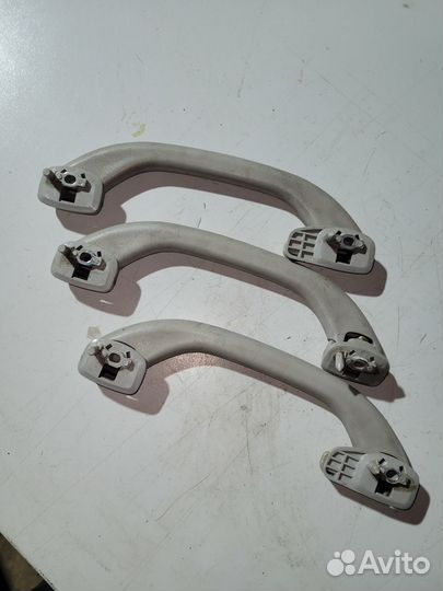 Ручка потолочная Toyota Camry XV10 (Тойота Камри)