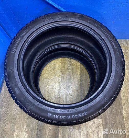 Continental ContiWinterContact TS 830 P 305/40 R20