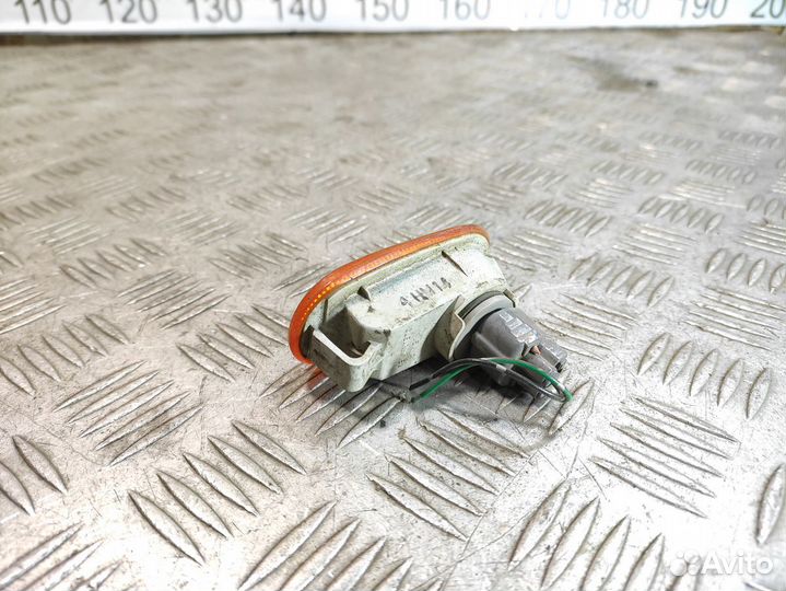 Повторитель в крыло левый Mitsubishi L200 2006-201