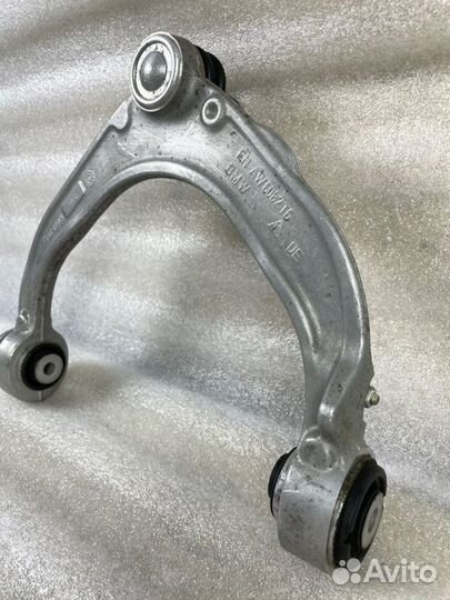 Поперечный рычаг верхний передний левый Bmw X5 X6