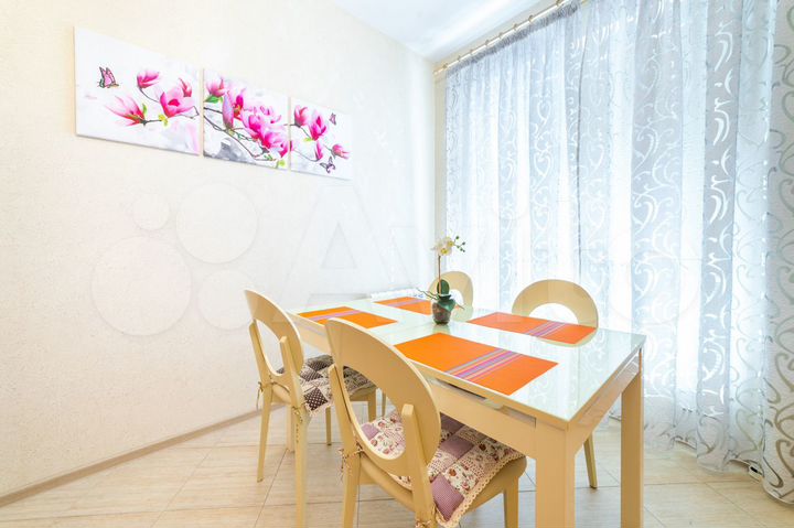 2-к. квартира, 67 м², 2/4 эт.