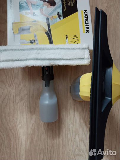 Стеклоочиститель аккумуляторный karcher