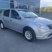 Renault Sandero 1.4 MT, 2013, 95 000 км, с пробегом, цена 630 000 руб.