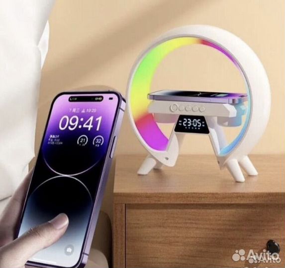 RGB лампа (ночник) +колонка+ беспроводная зарядка