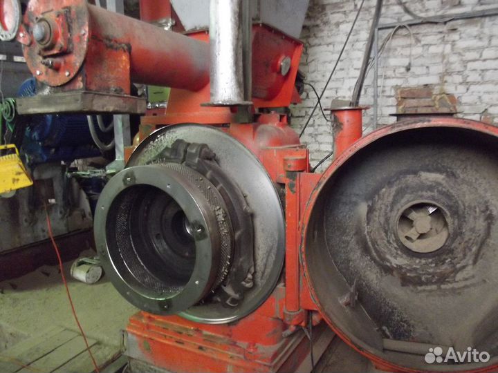 Продается пресс-гранулятор clzh 508, 138 кВт