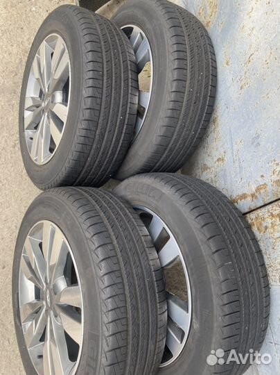 R17 Giti GitiComfort SUV 520 215/60, PCD 5x114.3 DIA 60.1