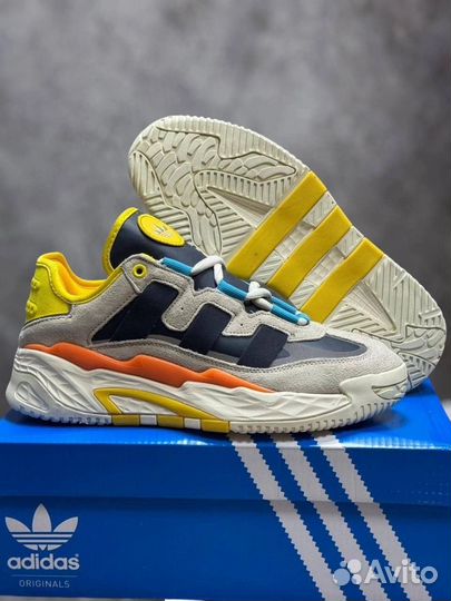 Кроссовки adidas natrball