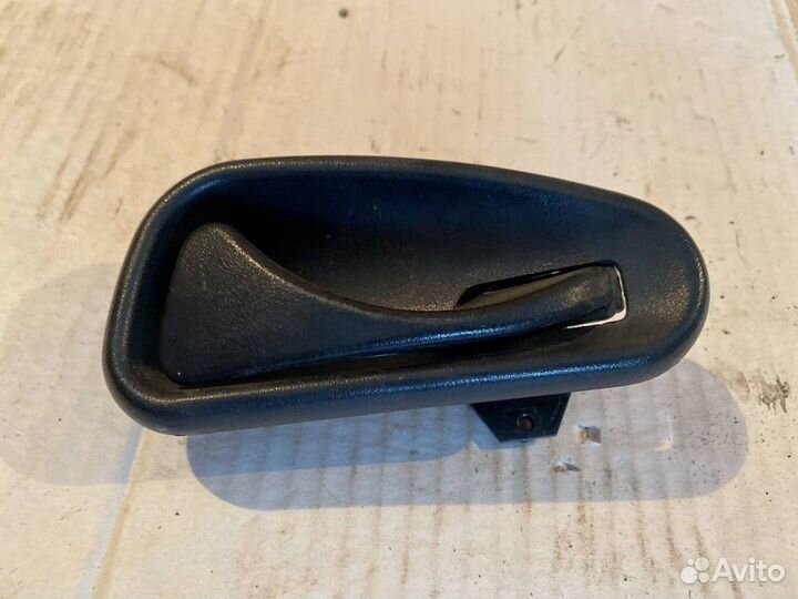 Ручка открывания двери внутренняя правая передняя