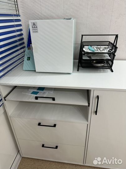 Место мастера маникюра и бровиста