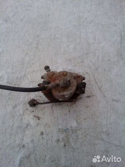 Суппорт левый Шкода Октавия Тур Skoda Octavia Tour