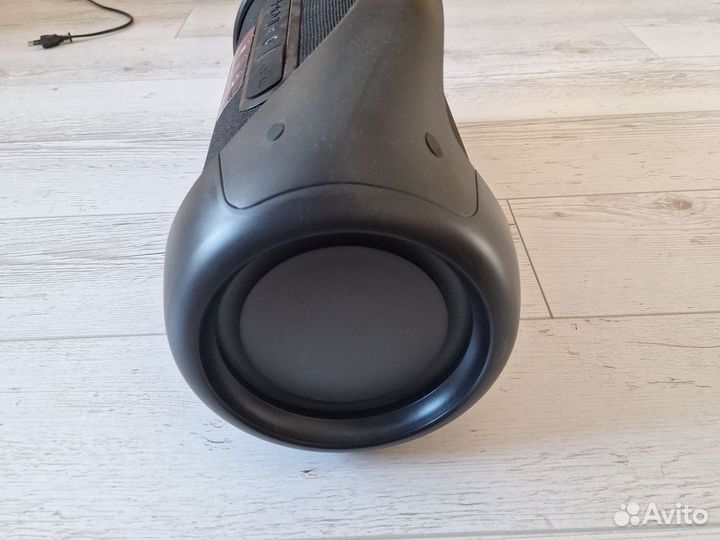 Колонка jbl boombox