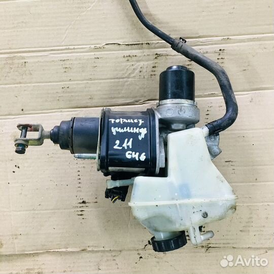 Тормозной цилиндр Mercedes w211