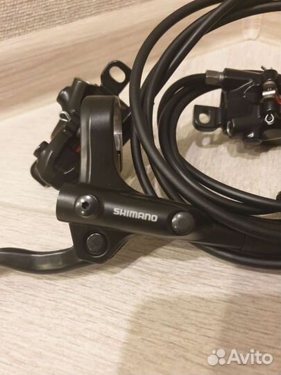 Тормоз гидравлический Shimano MT-200 750/1450мм
